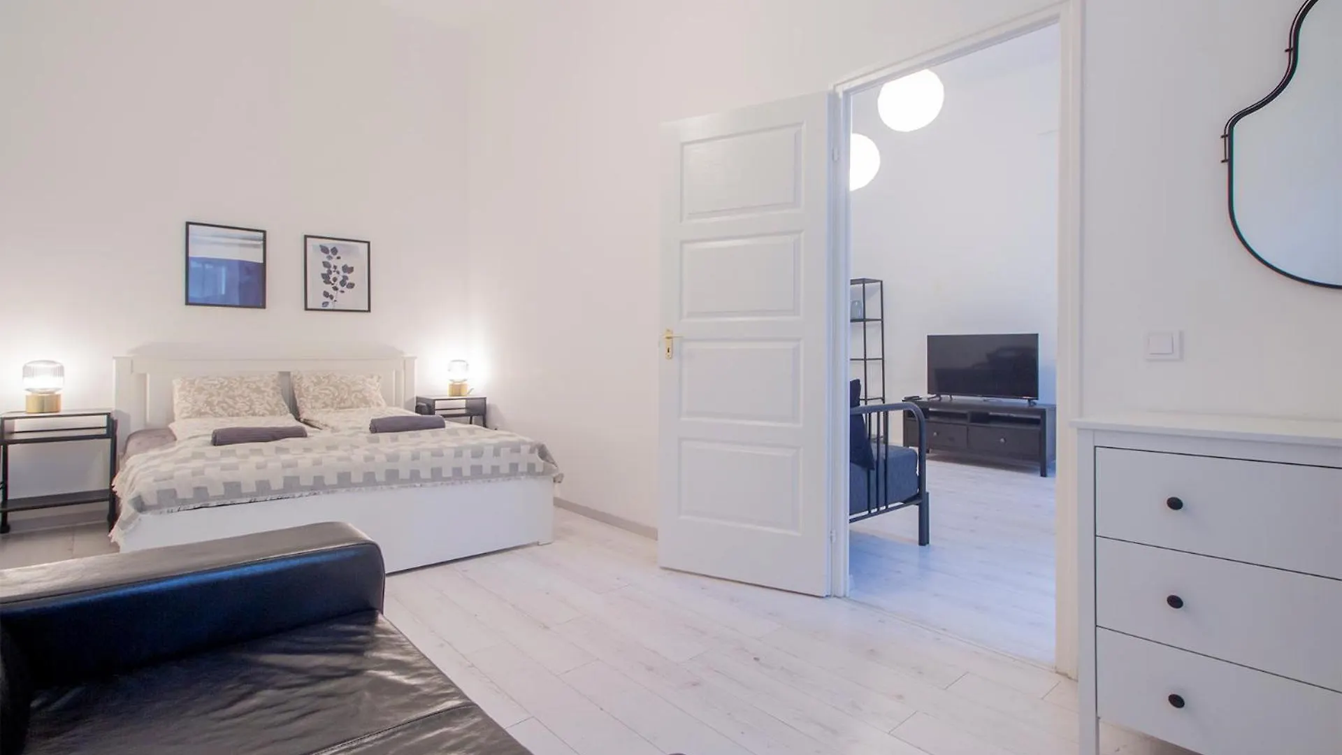 Kalvin 2Bdr Apartment With Ac Budapest 0*,