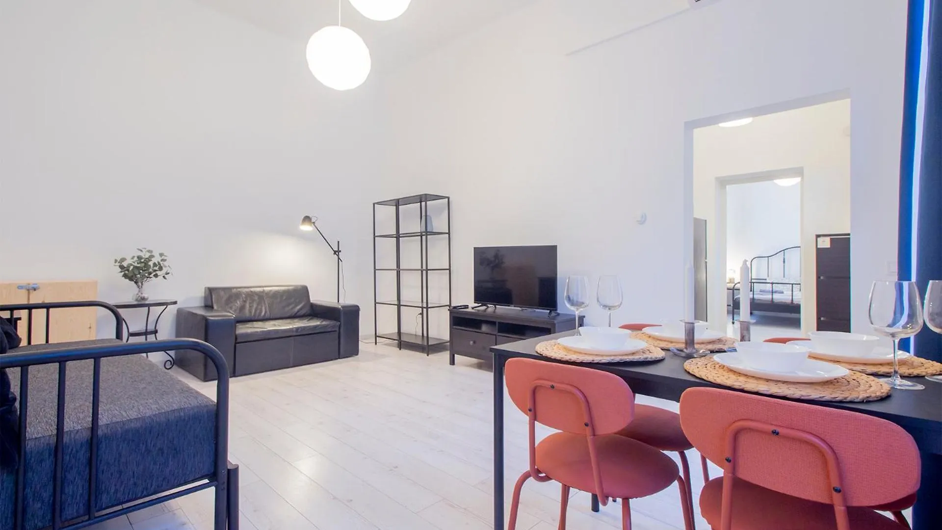 Kalvin 2Bdr Apartment With Ac Budapest